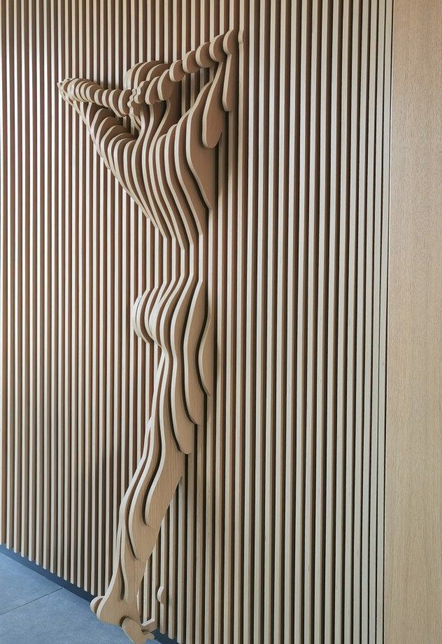 Sculpture Danseuse en lames de frêne
